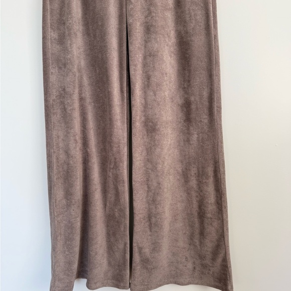 Beyond Yoga Tropez Terrycloth Pull-On Pant - Picture 6 of 9